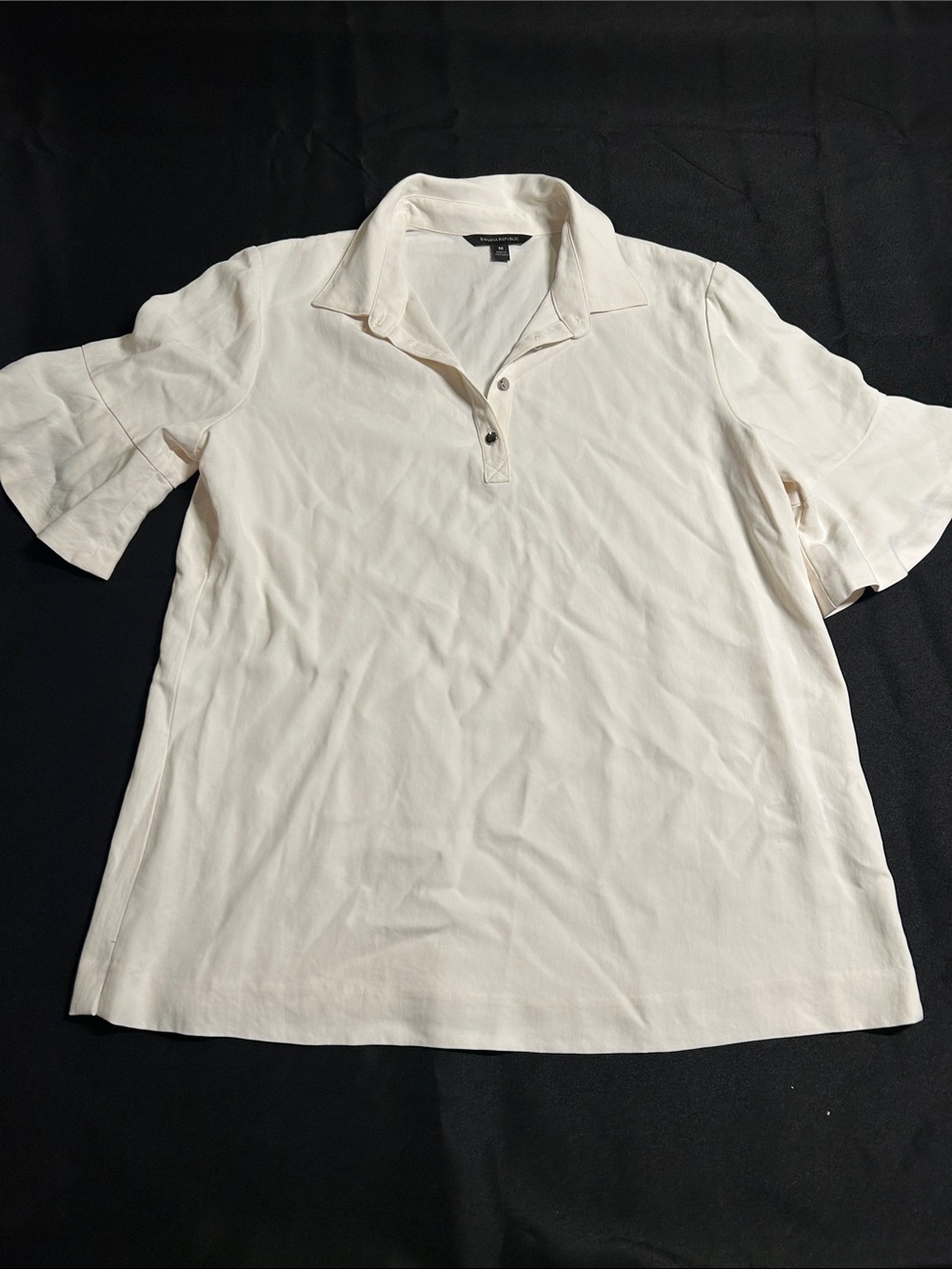 Banana Republic Cream Short Sleeve Polo Top